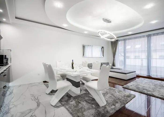 Kiraly 44 Luxury With Free Parking 아파트