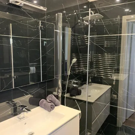 Kiraly 44 Luxury With Free Parking Apartman