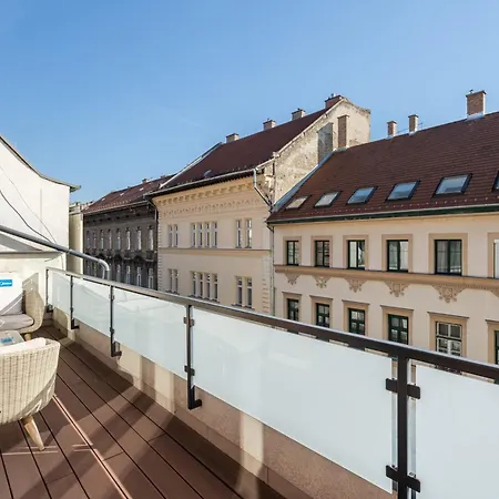 Kiraly 44 Luxury With Free Parking