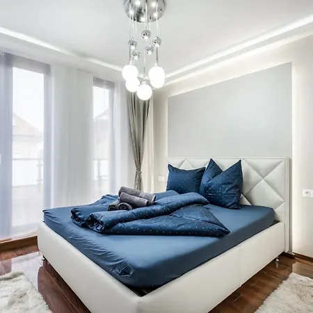 Kiraly 44 Luxury With Free Parking Apartment