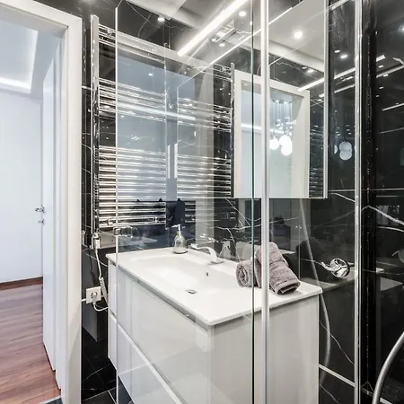 Kiraly 44 Luxury With Free Parking Apartment