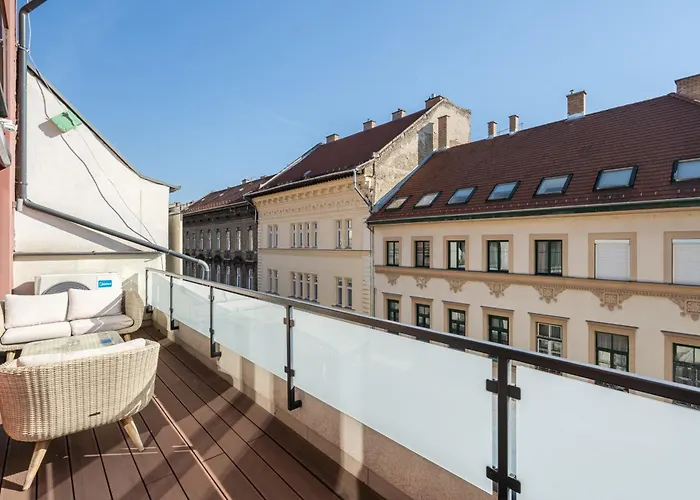 Kiraly 44 Luxury With Free Parking