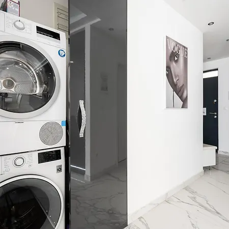 Kiraly 44 Luxury With Free Parking شقة